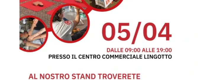 Evento Croce Rossa al Lingotto Torino con stand dimostrativo, attività per bambini e volontari in divisa rossa.